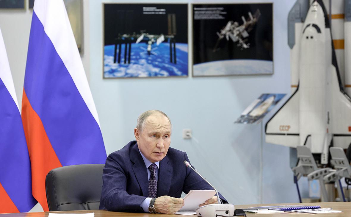 Путин поручил найти средства на развитие космической ядерной энергетики